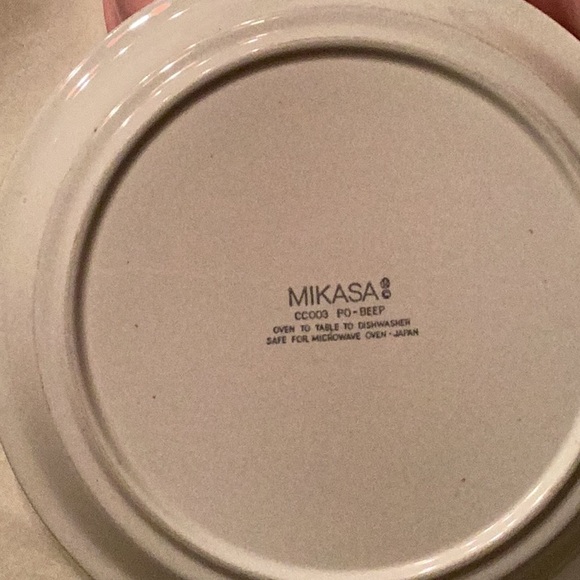 Adorable little girl Bo-Peep Mikasa dinner set. - Picture 5 of 7